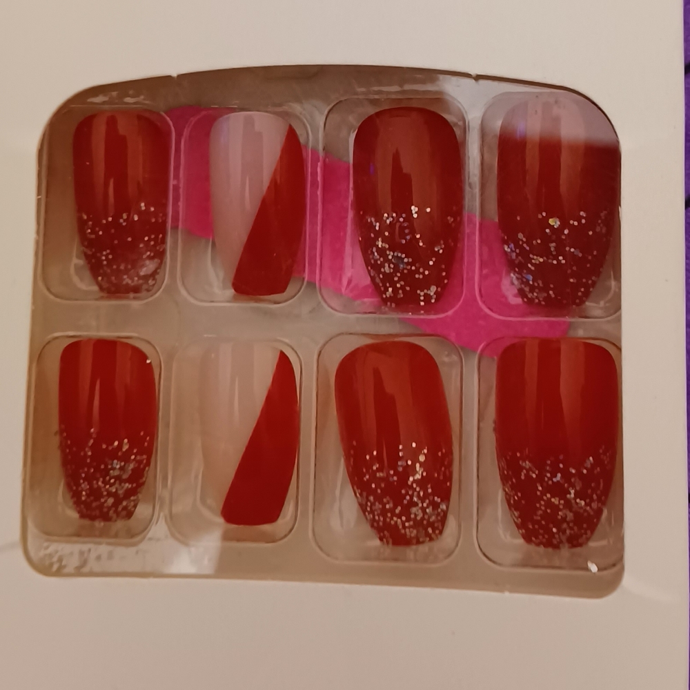 24Pc Nails - Picture 2 of 8